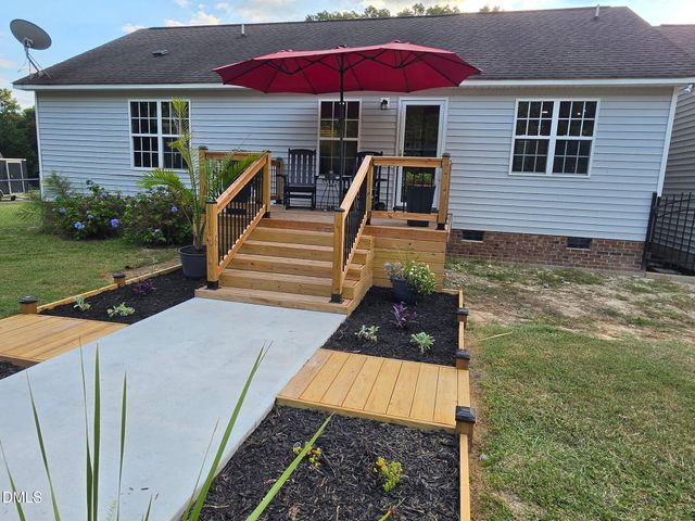 62 Chickadee Court, Willow Springs, NC 27592