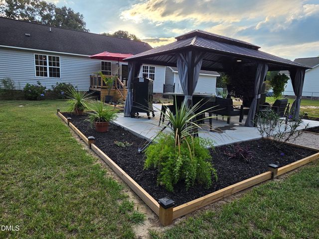 62 Chickadee Court, Willow Springs, NC 27592