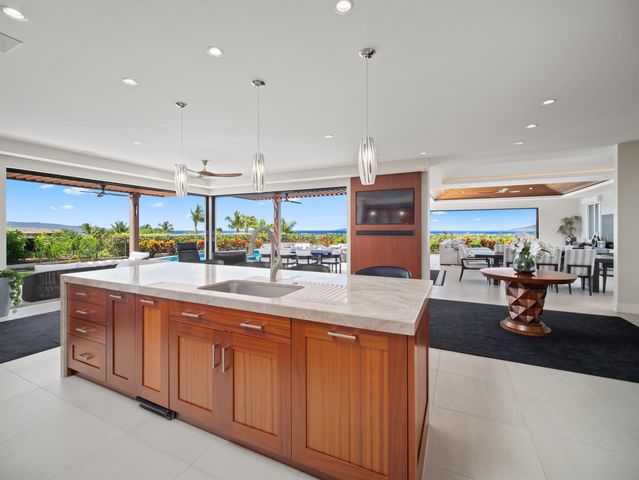 192 Halau Pl, Kihei, HI 96753