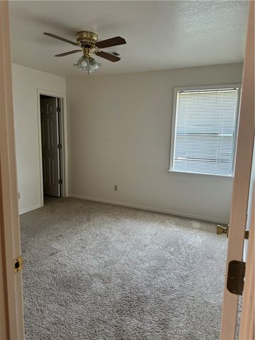 1311 S Commerce Avenue, Russellville, AR 72801