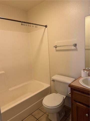 1311 S Commerce Avenue, Russellville, AR 72801