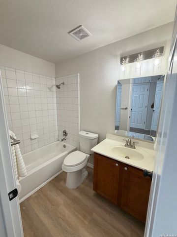 7426 Draco Leap, San Antonio, TX 78252