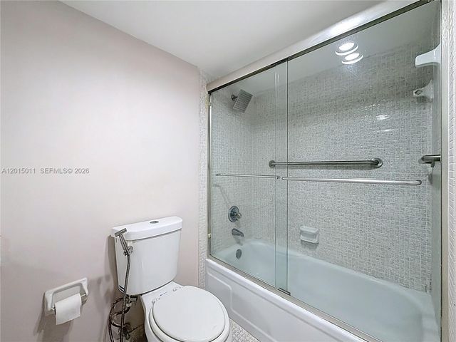 605 Oaks Dr 405, Pompano Beach, FL 33069