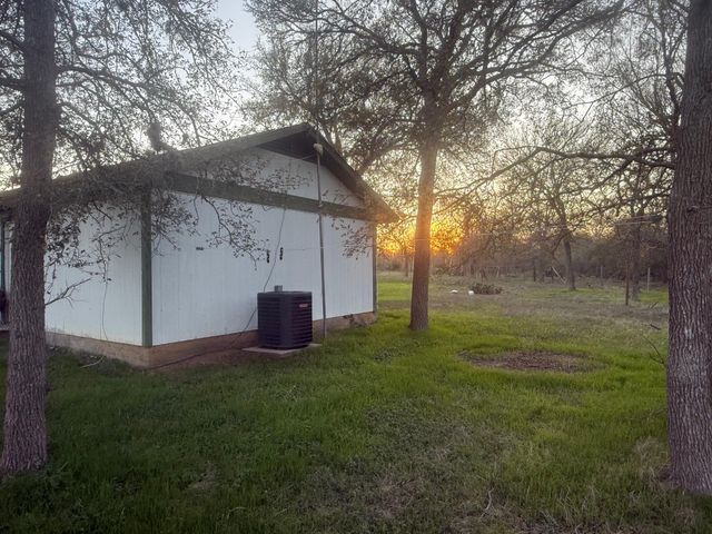 326 The Forest RD, Dale, TX 78616