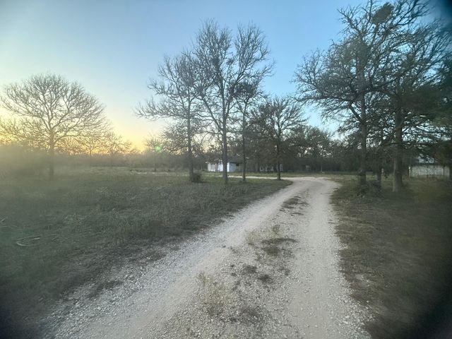 326 The Forest RD, Dale, TX 78616