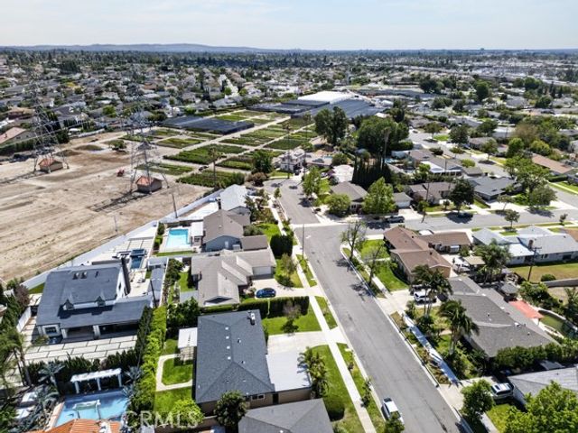 2077 N Mori, Orange, CA 92867