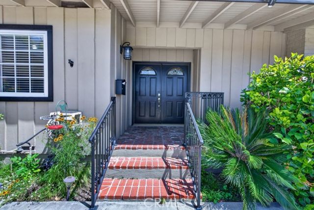 2077 N Mori, Orange, CA 92867