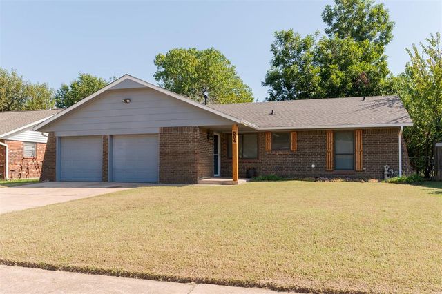 604 Howard Court, Edmond, OK 73003