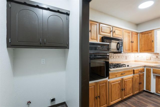 604 Howard Court, Edmond, OK 73003