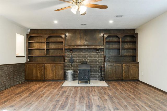 604 Howard Court, Edmond, OK 73003