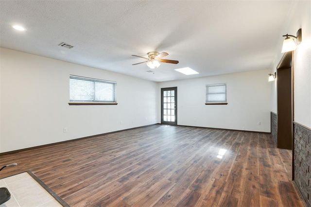 604 Howard Court, Edmond, OK 73003