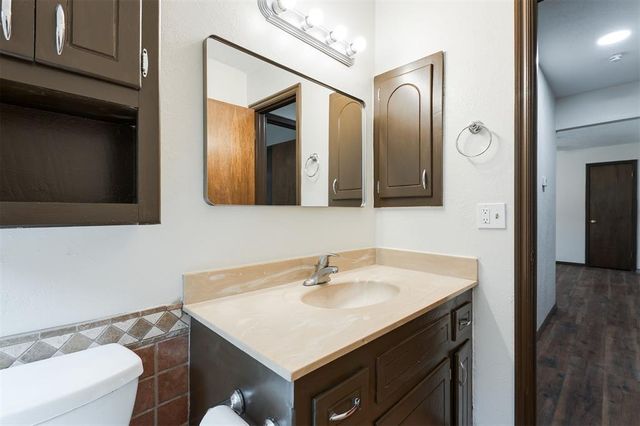 604 Howard Court, Edmond, OK 73003