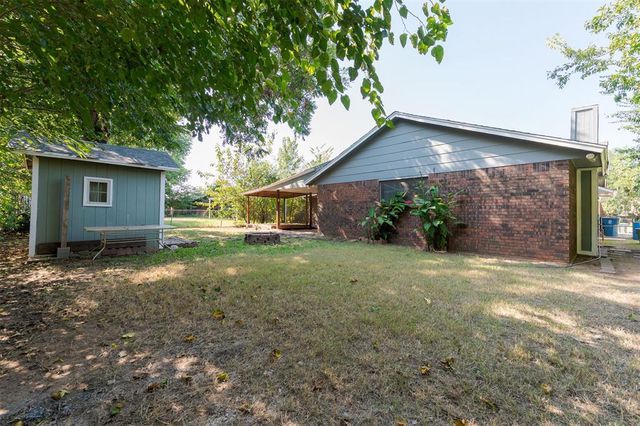 604 Howard Court, Edmond, OK 73003