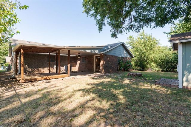 604 Howard Court, Edmond, OK 73003