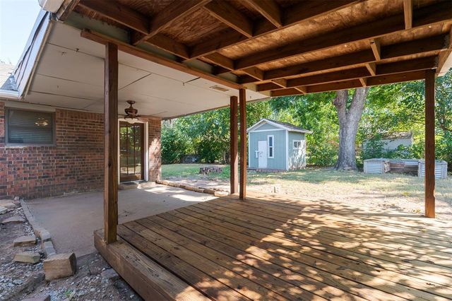 604 Howard Court, Edmond, OK 73003