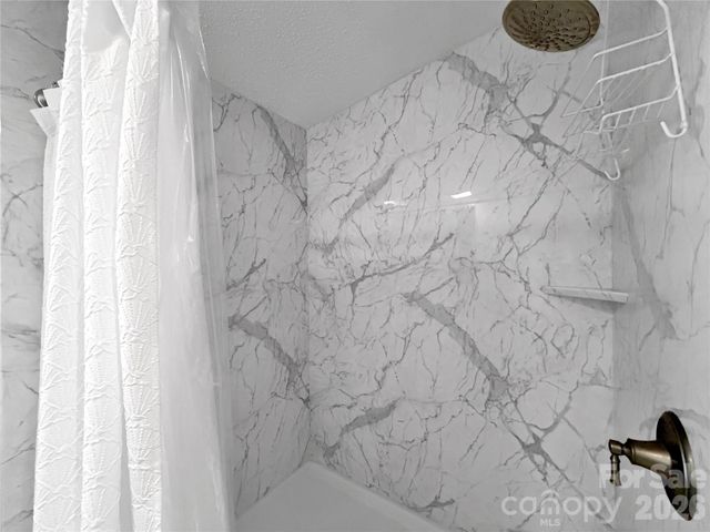 315 Oakstone Drive, Waynesville, NC 28785