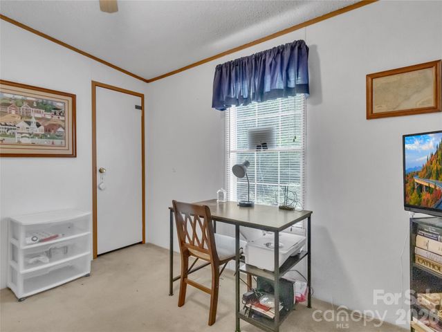 315 Oakstone Drive, Waynesville, NC 28785