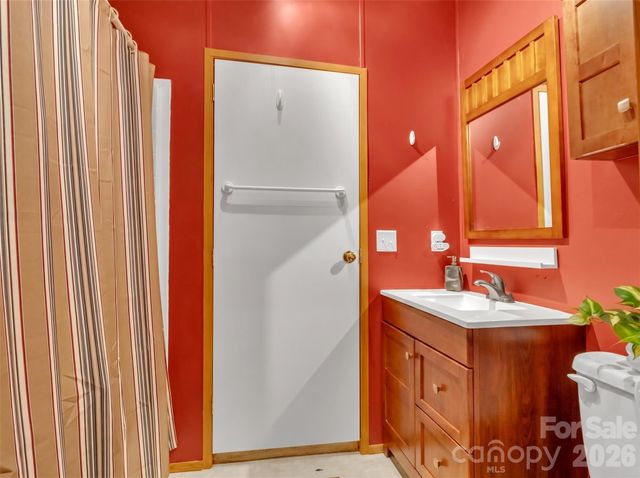315 Oakstone Drive, Waynesville, NC 28785