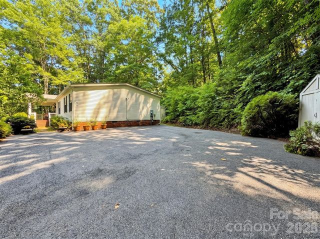 315 Oakstone Drive, Waynesville, NC 28785