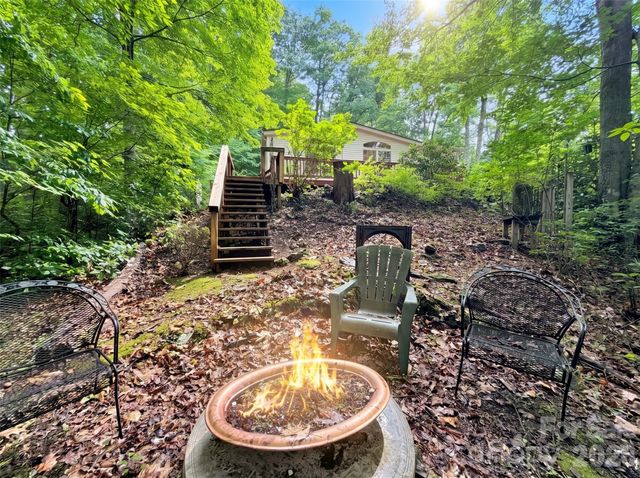 315 Oakstone Drive, Waynesville, NC 28785