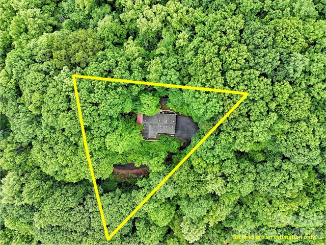 315 Oakstone Drive, Waynesville, NC 28785