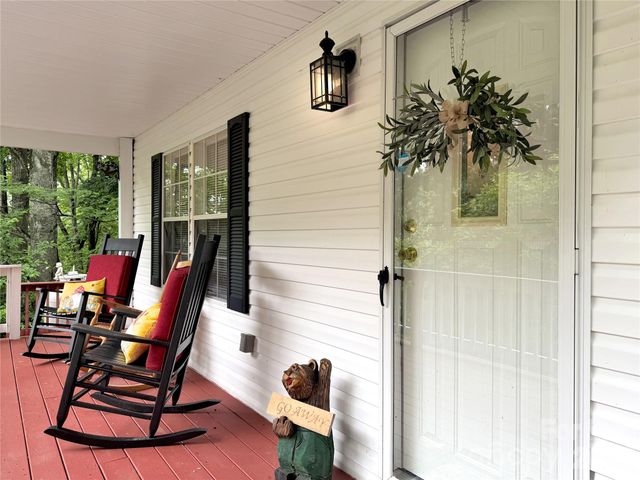 315 Oakstone Drive, Waynesville, NC 28785