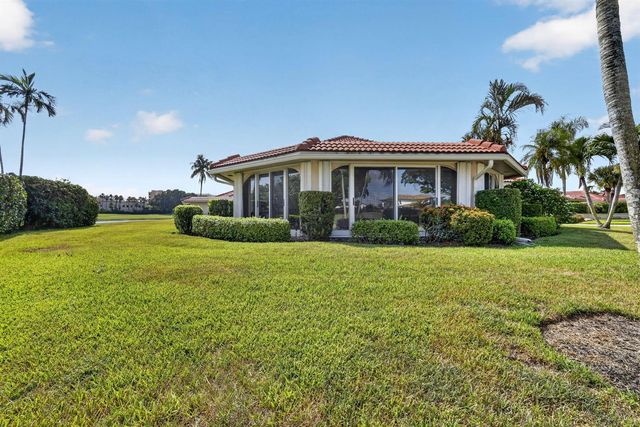 213 Rio Vista Circle, Atlantis, FL 33462