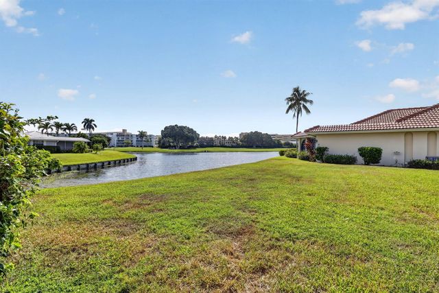 213 Rio Vista Circle, Atlantis, FL 33462