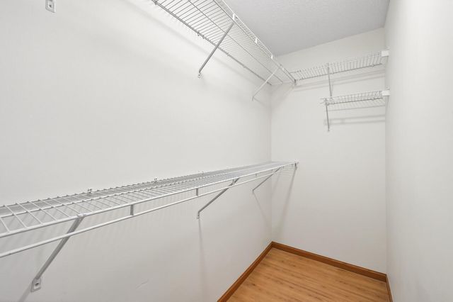 1596 Chartreux Avenue, Shakopee, MN 55379