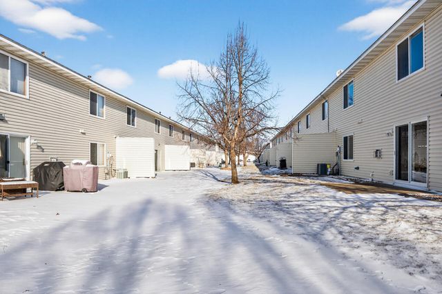 1596 Chartreux Avenue, Shakopee, MN 55379