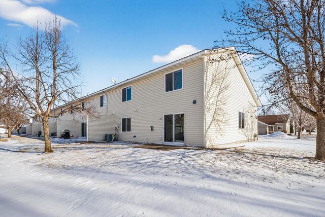 1596 Chartreux Avenue, Shakopee, MN 55379