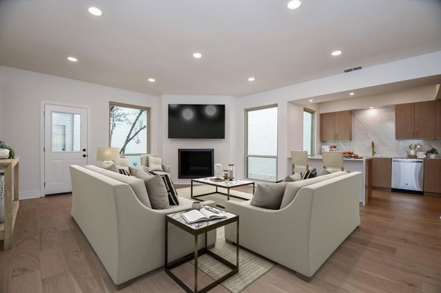 7528 Chevy Chase Drive, Houston, TX 77063