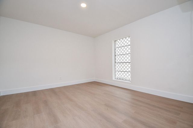 7528 Chevy Chase Drive, Houston, TX 77063