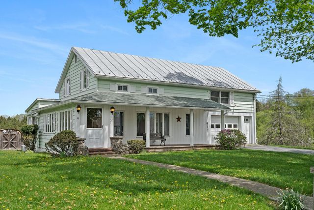 33 Little Brooklyn Road, Warwick, NY 10990
