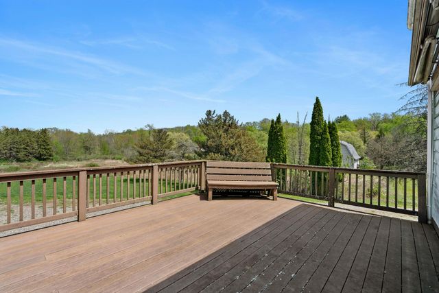 33 Little Brooklyn Road, Warwick, NY 10990