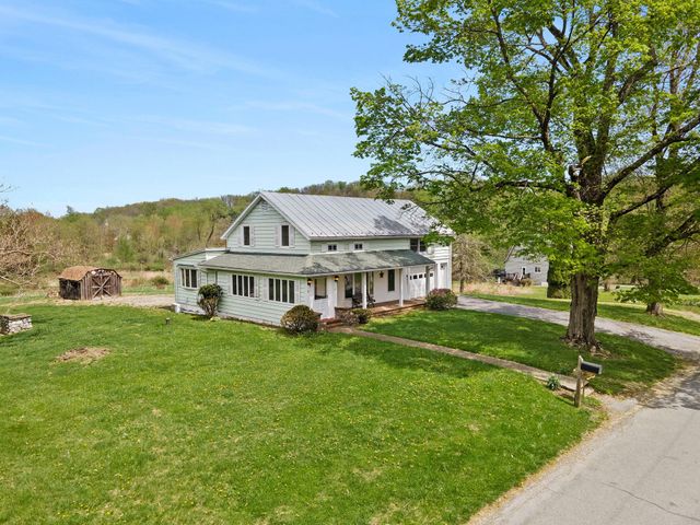 33 Little Brooklyn Road, Warwick, NY 10990