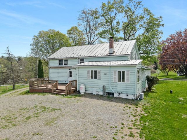 33 Little Brooklyn Road, Warwick, NY 10990