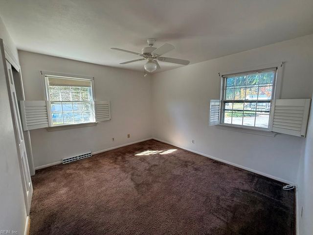 4661 Truman LN, Virginia Beach, VA 23455