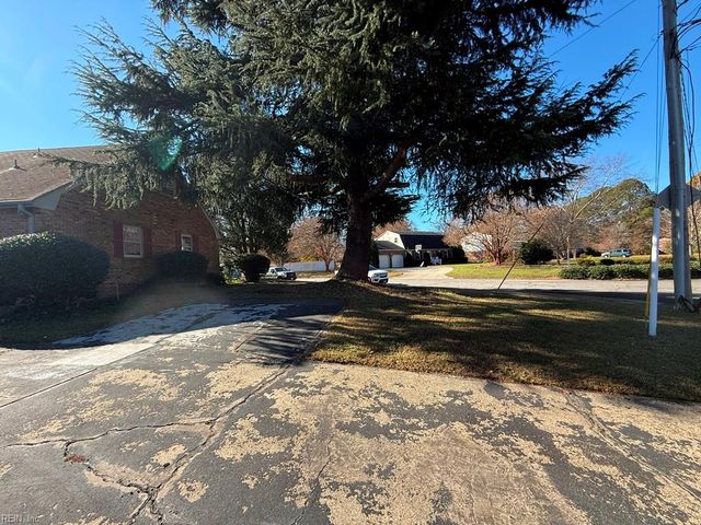 4661 Truman LN, Virginia Beach, VA 23455