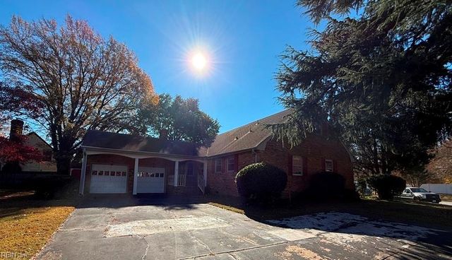 4661 Truman LN, Virginia Beach, VA 23455