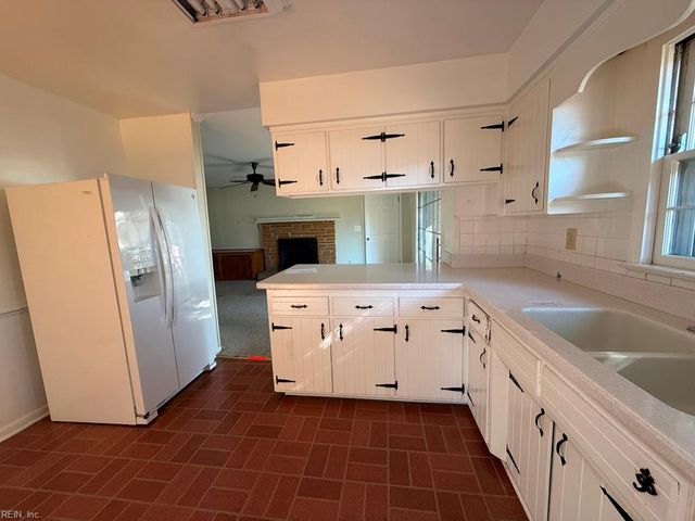 4661 Truman LN, Virginia Beach, VA 23455