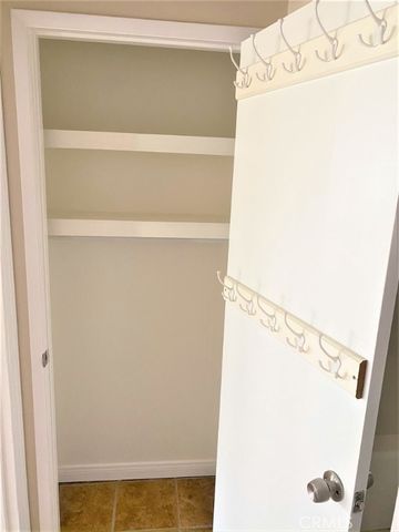 250 Cliff Drive 8, Laguna Beach, CA 92651