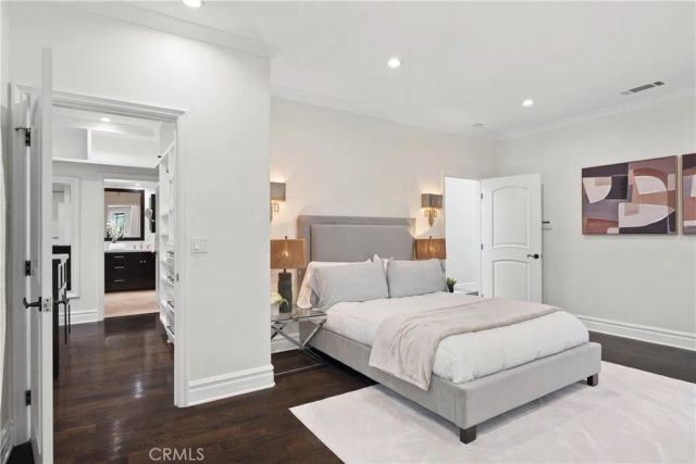 15014 Valleyheart, Sherman Oaks, CA 91403