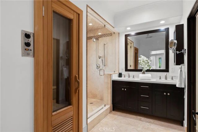 15014 Valleyheart, Sherman Oaks, CA 91403