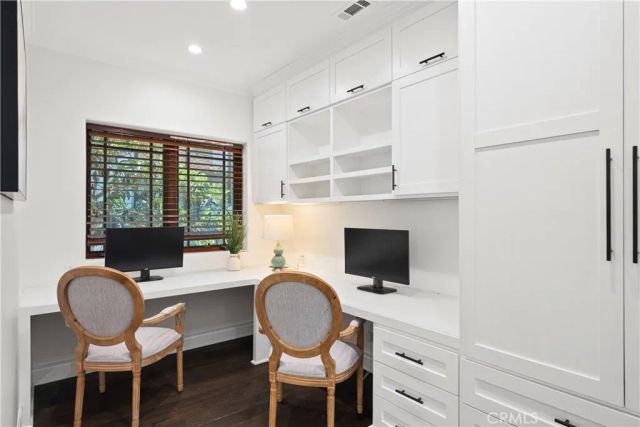 15014 Valleyheart, Sherman Oaks, CA 91403