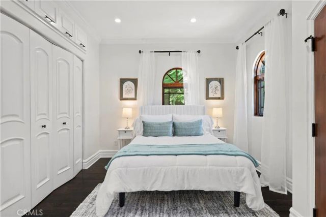15014 Valleyheart, Sherman Oaks, CA 91403