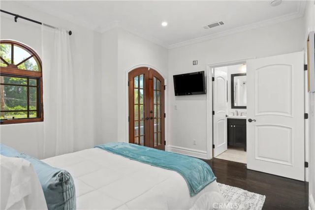15014 Valleyheart, Sherman Oaks, CA 91403