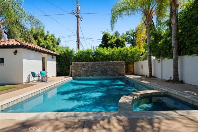 15014 Valleyheart, Sherman Oaks, CA 91403