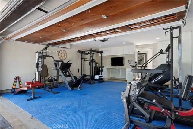 15014 Valleyheart, Sherman Oaks, CA 91403
