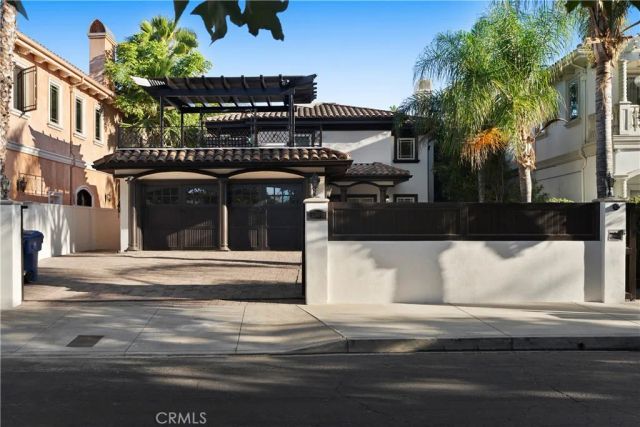 15014 Valleyheart, Sherman Oaks, CA 91403